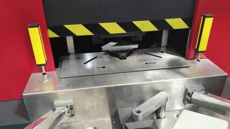 Steeel Panel / Box Angle Forming CNC Corner Former Machine Bending 90 Degree Angle