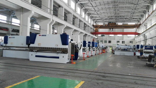 JINQIU MACHINE TOOL COMPANY factory production line