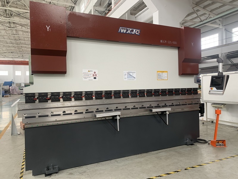 Latest company blogs about Can CNC Press Brakes Handle Long and Thick Plates? How Is Operator Safety Ensured?