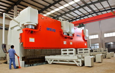 Buy Electric 380V/50hz Heavy Mast Pole Synchronized Bending CNC Tandem Press Brake online manufacture