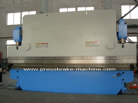 Buy 7000KG Sheet Metal Press Brake With PLC Control System 1 Year online manufacture