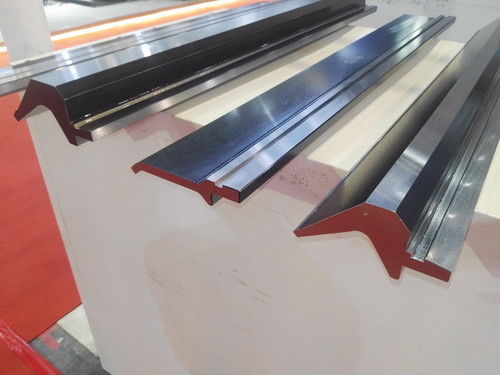 Buy 125ton Press Brake Toolings American Precision up Punching &  bottom Die In 415 Segment online manufacture
