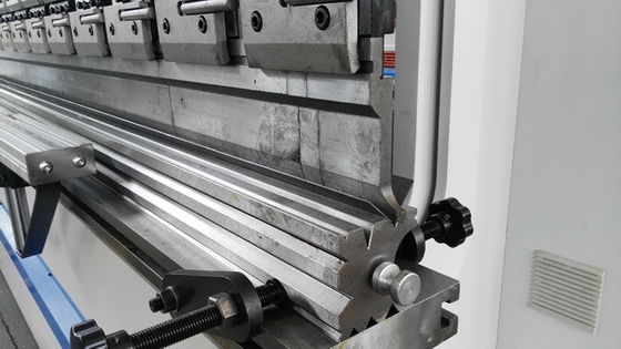 Buy High Strength 30 Degree sharp Punching 125T Press Brake Tool 42CrMo Material Forging online manufacture