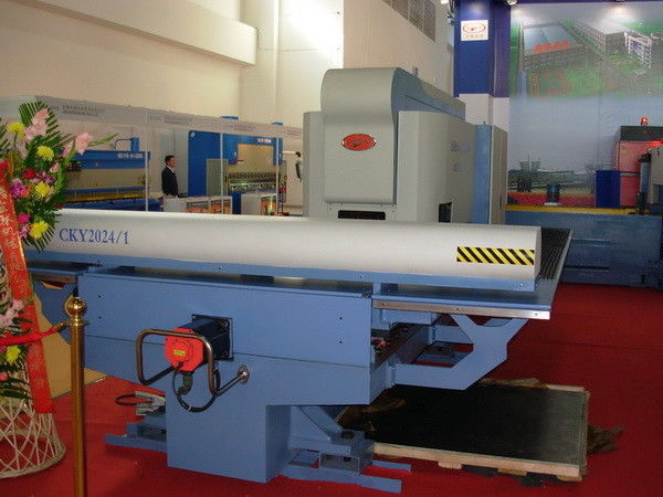 High Precision Sheet Metal Hole Punch Machine Hydraulic CNC Industrial