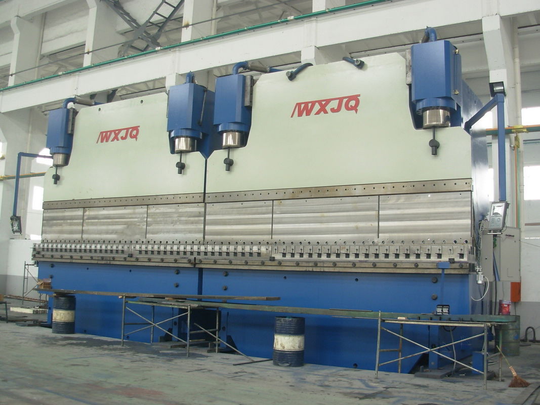 Sheet Metal Hydraulic CNC Tandem Press Brake 70 M/Min Table Width 200 - 800Mm 12m