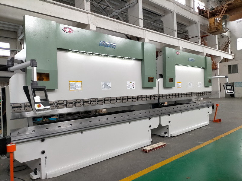 4000m Long CNC Tandem Press Brake Machine Tool Single V Bottom Die Bend 5mm Sheet