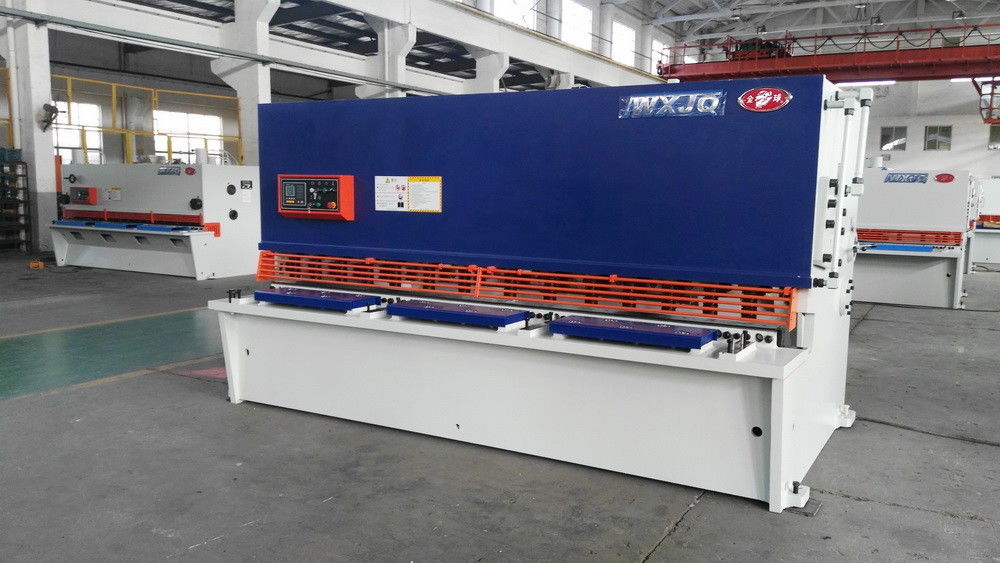 CNC Hydraulic Shearing Machine For Single And Continuous Cutting