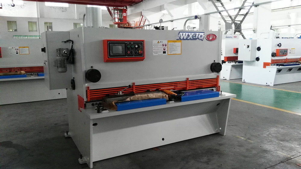 Full Automatic Sheet Metal Shearing Machine With Automatic Control Cutting