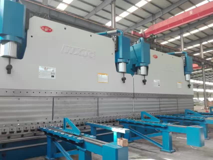 Automatic 1300T CNC Tandem Hydraulic Press Brake 415V/50Hz Bending Length 20 Meters