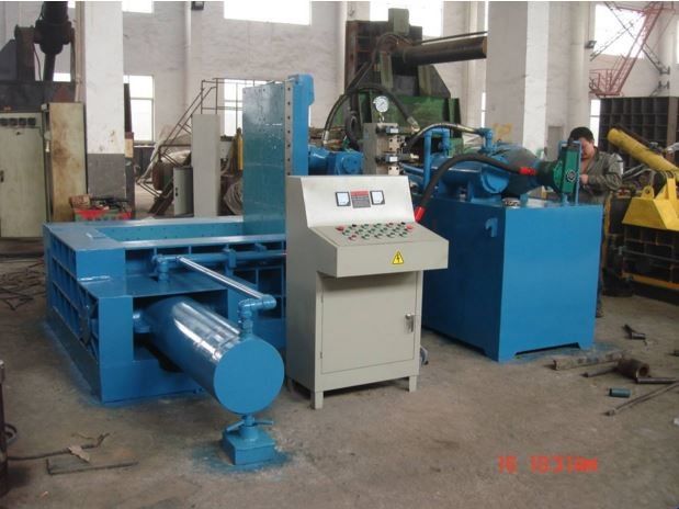 Metal Baling Press For Ferrous and Nonferrous Metals Hydraulic Drive180T Capacity