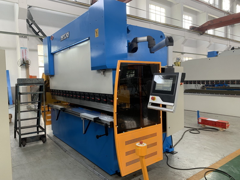 135T Mechanical CNC Hydraulic Press Brake Machine 3200mm Bending Length