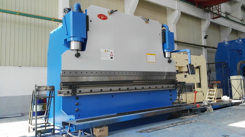 500T Force CNC Hydraulic Press Brake Using On Metal Fabrication,Automotive Factories