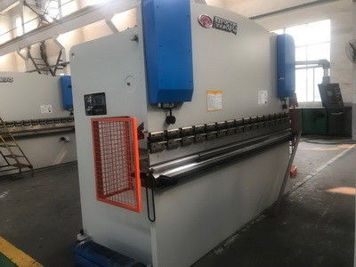 Hydraulic Plate CNC Sheet Metal Bending Machine 250 Ton Press Brake