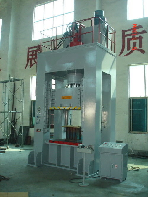 Automatic 4 Column Type Hydraulic Press Machine 315 Ton PLC Control