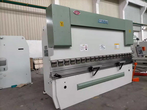 125T Force CNC Hydraulic Press Brake WE67K125/3200 For Metal Fabrication