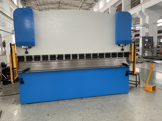 125T WE67Y Hydraulic Press Brake Bending Capacity 130T Metal Sheet Forming Machine